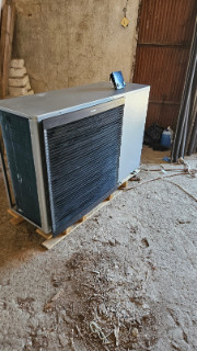Термопомпа Daikin EDLA11DA3VR