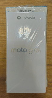 Motorola Moto g 06 + външна батерия
